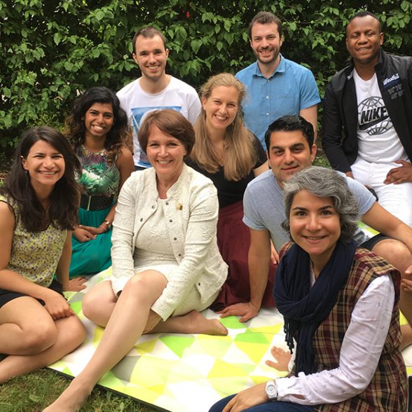 TUM Alumna Katrin Kredel advises her international mentees to concentrate on what machines cannot do in their studies and profession: ability to work in a team, empathy, human and solution-oriented cooperation